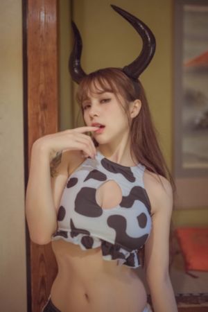 善良的邻居的妻子在线